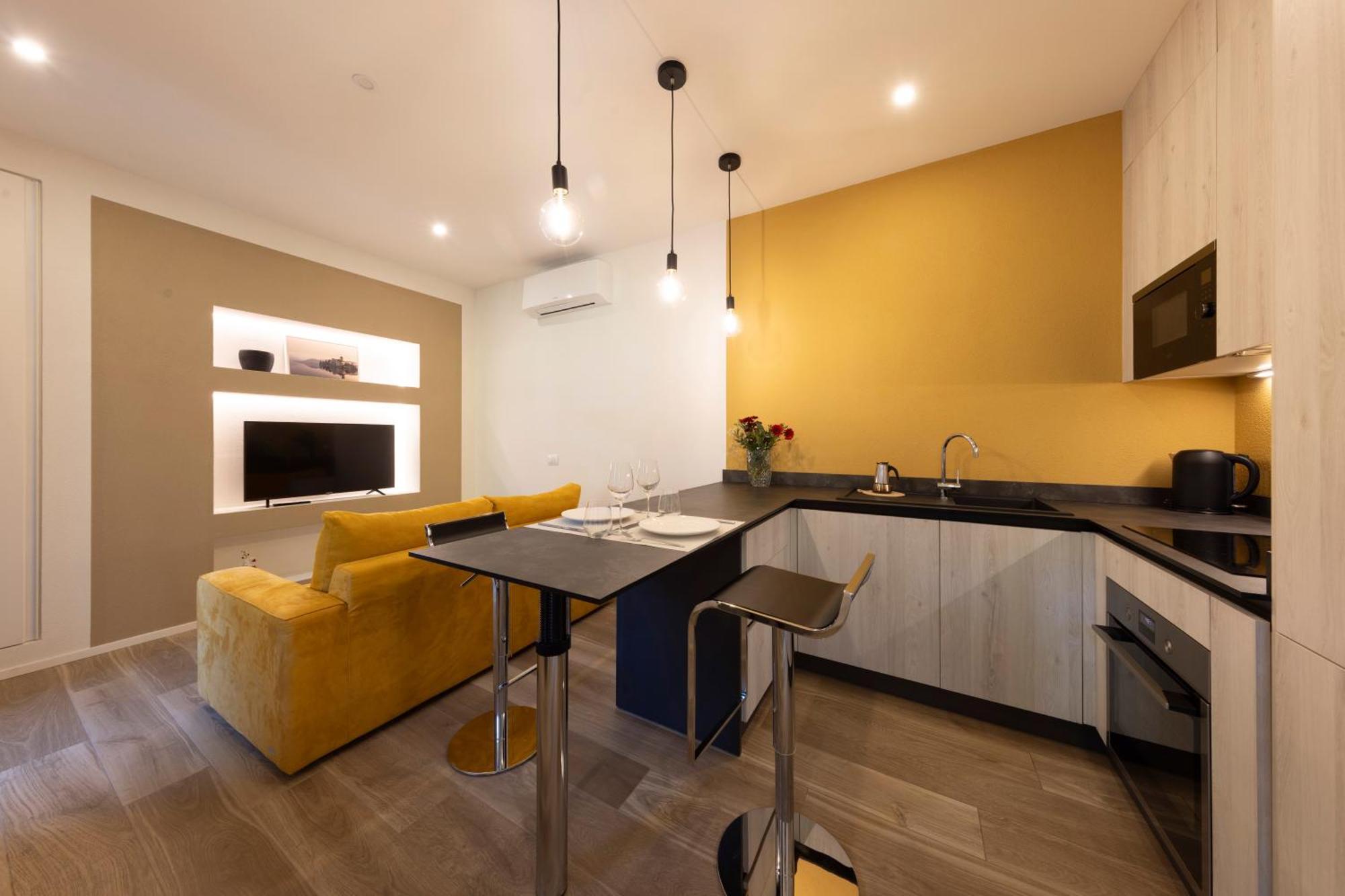 Residence Casa Coppa Appartamento Ivy Оменя Екстериор снимка